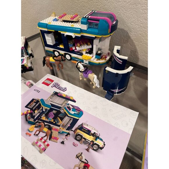 LEGO FRIENDS Horse Show Trailer 41722 Retired Set with Manual *Missing Pieces* - Picture 6 of 11